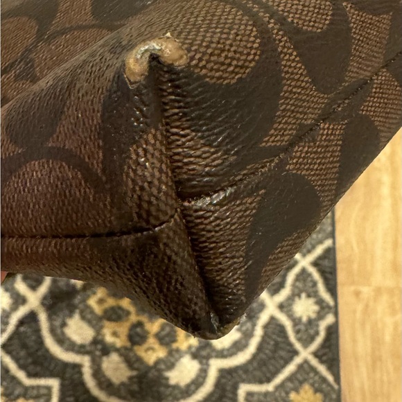 Coach Crossbody - Picture 7 of 8